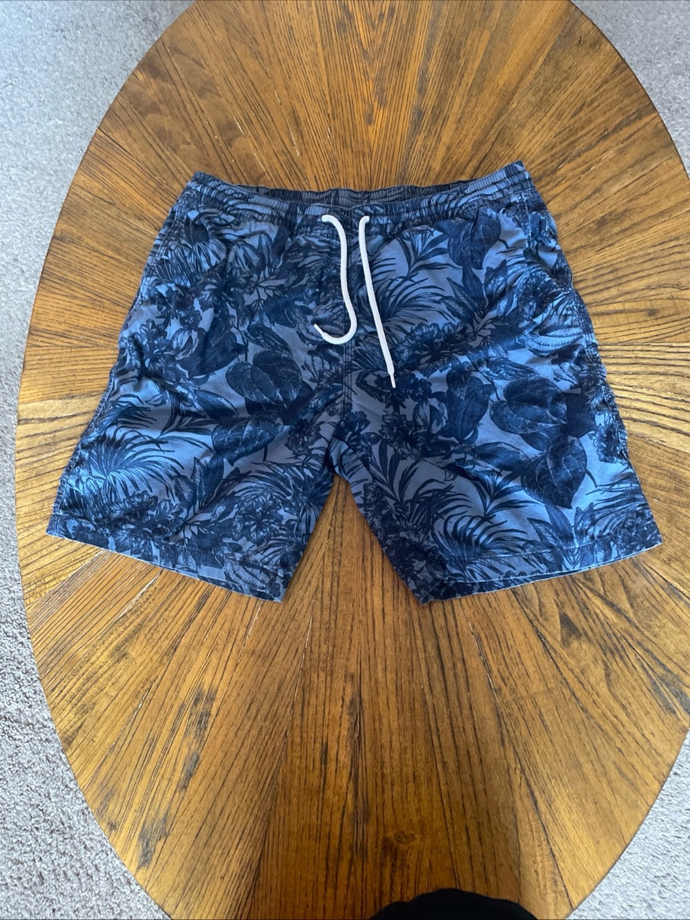 Divided 100% Cotton Blue Floral Print Men's Flat Front Board Shorts